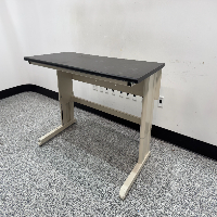 5' Laboratory Bench image 1